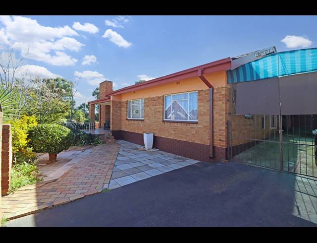 4 BEDROOM HOUSE FOR SALE IN BOSMONT